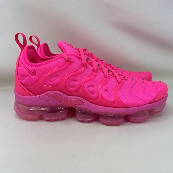 vapor max pink shoes